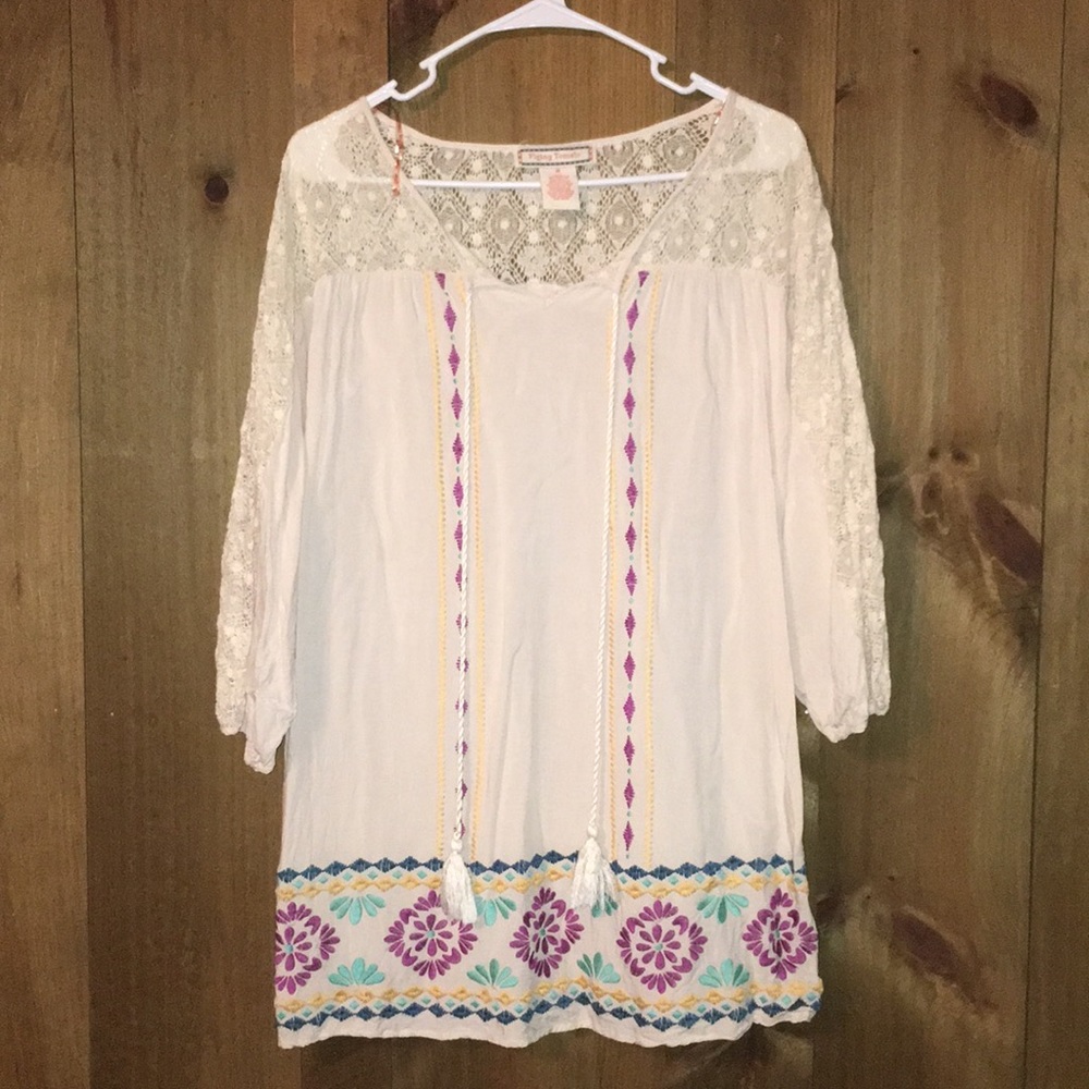 Flying Tomato Cream Tunic